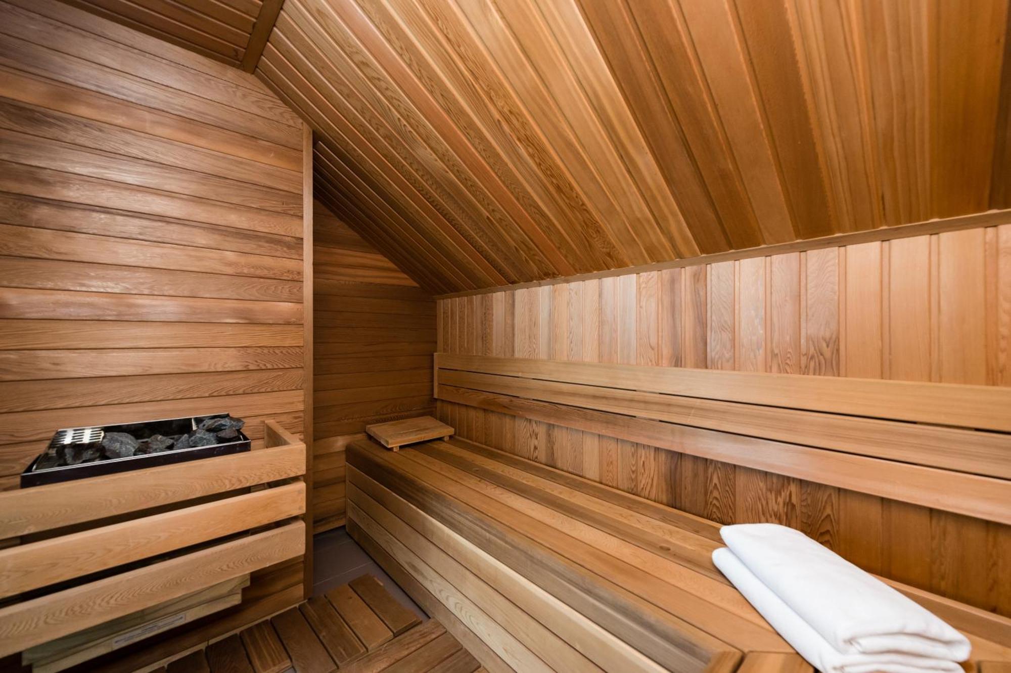 Presidential Penthouse, 303m2, Jacuzzi On Terrace, Sauna, 6bdrm, 4bthrm, Ac, Lift Appartamento Praga