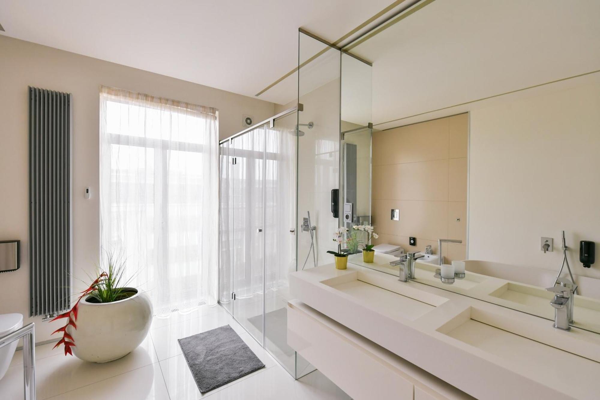 Appartamento Presidential Penthouse, 303m2, Jacuzzi On Terrace, Sauna, 6bdrm, 4bthrm, Ac, Lift *