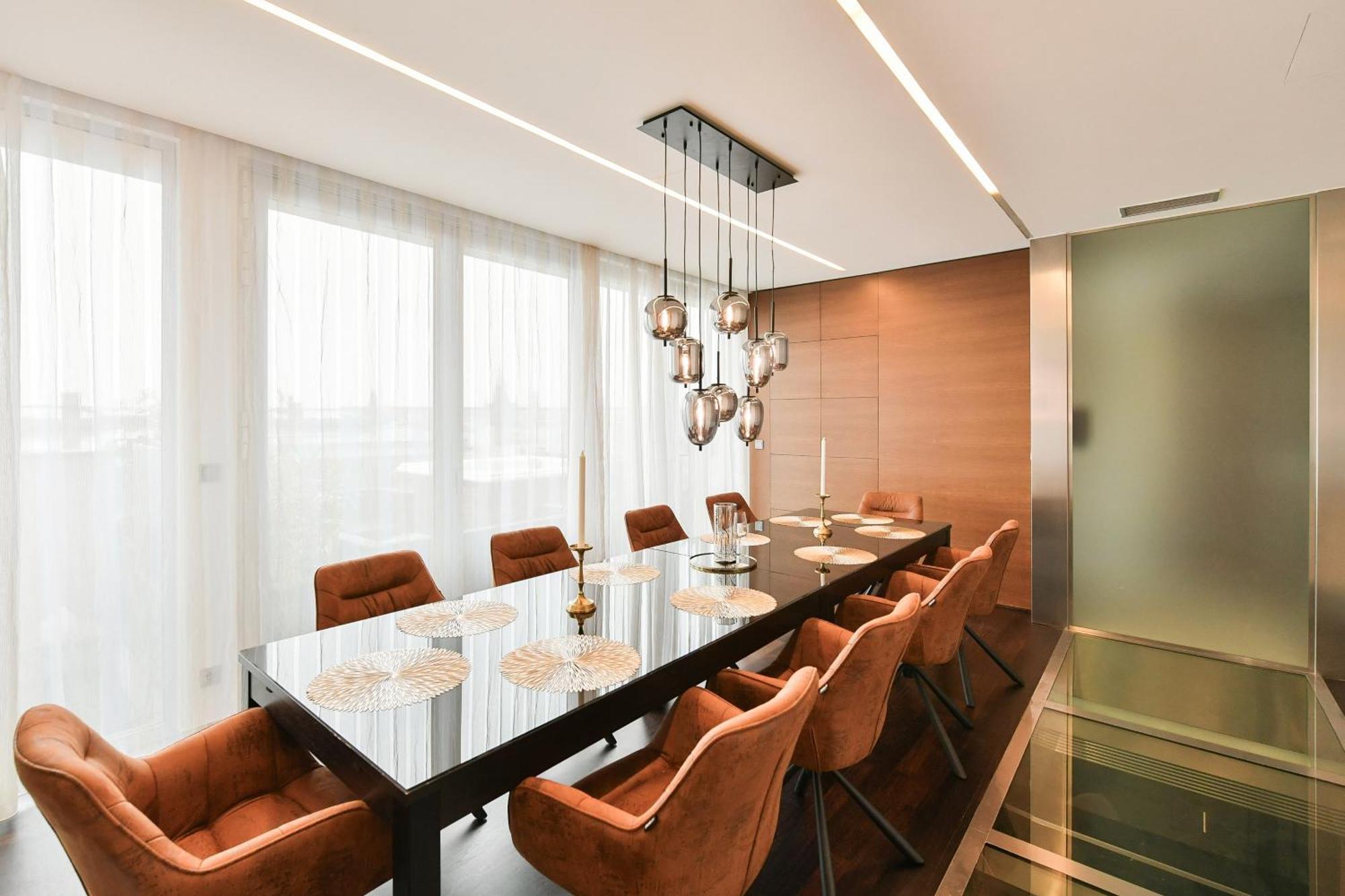 Presidential Penthouse, 303m2, Jacuzzi On Terrace, Sauna, 6bdrm, 4bthrm, Ac, Lift Apartamento *
